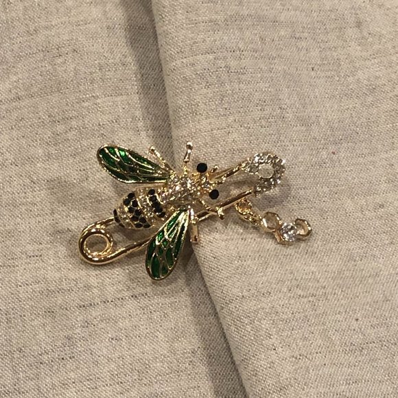 Fashion Jewelry Jewelry - Bee Pin Brooch